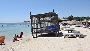 Bodrum'dan sonra şimdi de Çeşme! Bin 500 TL'ye plajda loca