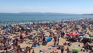 Rus turist Karadeniz'de tatile böyle isyan etti!