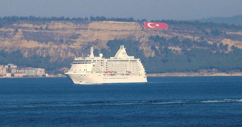 Dev kruvaziyerler rotayı güvenli liman Türkiye'ye çevirdi