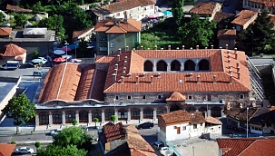 Asırlık 'Deveciler Han' otel oluyor