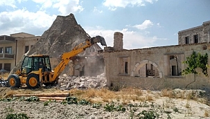Kapadokya'da 305 yapıya yıkım kararı!