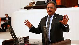 Çetin Osman Budak: ''Turizm sektörünün tabutuna son çiviyi çakıyorlar''