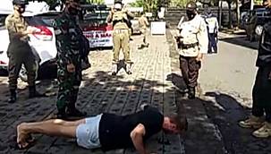 Maske takmayan turiste ilginç ceza!