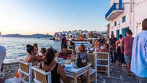 Radikal karar! Aşı zorunluluğu aramadan turist kabul edecekler