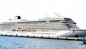 Sezonun ilk cruise gemisi Bodrum'a geldi