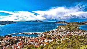 Kaş turuncu kategoriye girdi! Sebep olarak tatilciler gösterildi