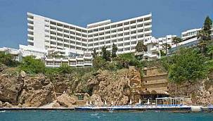 Yıkımına başlanan Divan Talya Otel'in yeniden açılacağı tarih belli oldu
