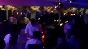 Otel terasında maskesiz mesafesiz doğum günü partisi
