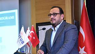Dimağ Çağıner: ''Ülkeye gelen turiste suçlu muamelesi yapılıyor''