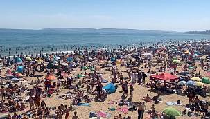 Rus turizmciler isyanda! Denize girilecek yer kalmadı, uçuşlara acilen izin verin
