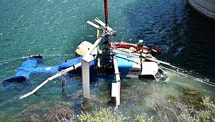 Ülke şokta! Turistleri taşıyan helikopter göle düştü