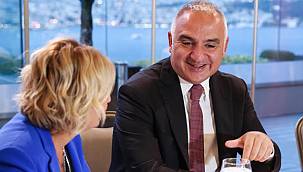 Bakan Ersoy: ''25 milyon turist, 20 milyar dolar geliri aşacağız''