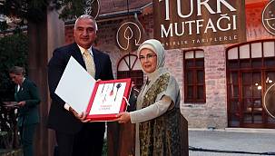 Emine Erdoğan'ın kitabının bütçesi Kültür ve Turizm Bakanlığı'ndan! İşte maliyeti