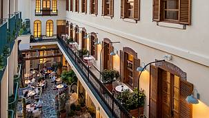 Galata Kulesi'nin yanı başındaki tarihi okul binası otel oldu