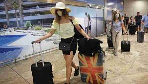 İngiliz turistler için kısıtlamaları gevşetme kararı aldılar!