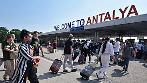 Antalya'nın 3 aylık turizm karnesi belli oldu! İşte en çok turist gönderen ülke