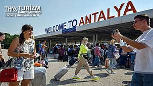 Antalya'nın 4 aylık turizm karnesi belli oldu!