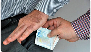 5 yıldızlı otelin rüşvet karşılığı yapılmasına izin veren Belediye Başkanı gözaltına alındı!