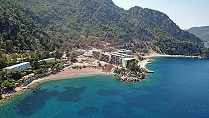 Mahkeme kararına uymayan Sinpaş'ın otel inşaatı da reklamları da durmuyor!