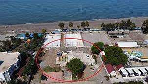 Belediye denize sıfır arsayı otel yapımı için satışa çıkardı