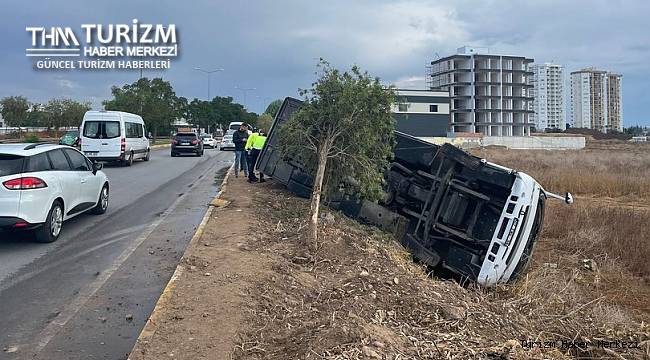 Yine tur midibüsü yine kaza! Ölü ve yaralılar var