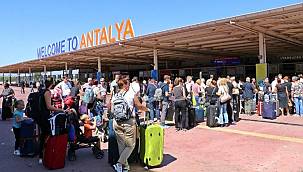 Antalya turist sayısında rekor kırmaya devam ediyor!