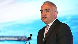 Bakan Ersoy: ''Turizmde Cumhuriyet tarihi rekorları kırıldı, 2023 hedefimiz...''