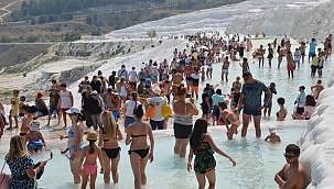 Pamukkale'nin 2023 turist hedefi belli oldu!