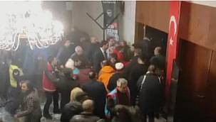 Sarıkamış Kayak Merkezi'nde etkinlik yapılan otelin tavanı çöktü! Çok sayıda yaralı var