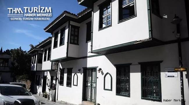 Depremzedelerin de kaldığı Bakanlığa ait otel polis eşliğinde boşaltıldı!