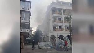 Depremzedelerin kaldığı otelde yangın çıktı!