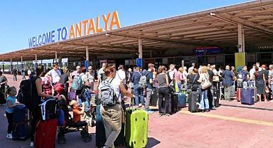 Antalya turizmi rekora doymuyor! İşte ülke ülke gelen turist sayısı