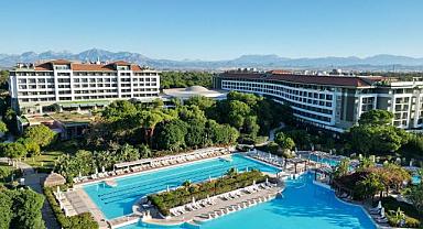 Bu otelde dil bilen personel yüzde 50 fazla kazanıyor!