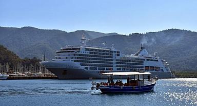 Marmaris'e sezonun ilk kruvaziyer gemisi geldi! İşte turist sayısı