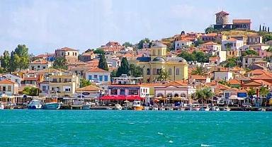 Turizmcilerin gözü Ayvalık'taki eski evlerde!