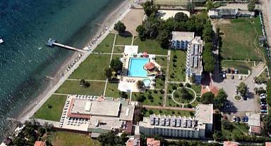Denize sıfır 72 odalı resort otel icradan satışa çıktı!