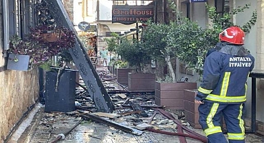Antalya'daki butik otelde yangın! Ölü ve yaralılar var