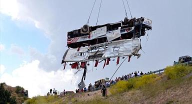 8 kişinin öldüğü kazanın sorumlusu otobüs firması faaliyetlerini durdurdu!