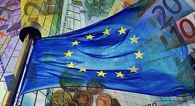 Schengen vizesi skandalı! Yüz binlerce göçmene çalışma vizesi satmışlar