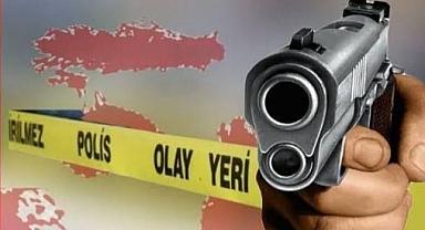 Eğlence mekanı cinayetindeki tutuklu otel sahibi ve firari ünlü borsacının karanlık ilişki ağı!