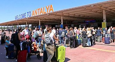 Antalya'ya en çok turist gönderen ülkeler belli oldu