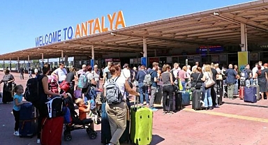 Antalya Valisi Hulusi Şahin kente gelen turist sayısını açıkladı!