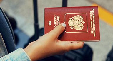 Rus turisti Türkiye'ye kaptıran ülkenin zararı dudak uçuklattı!