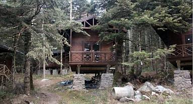 Gölcük Tabiat Parkı'nda yıllardır atıl duran bungalovlar ile ilgili Danıştay'dan önemli karar!