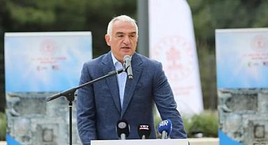 Türkiye'nin kırdığı yeni dünya rekorunu Bakan Ersoy açıkladı!