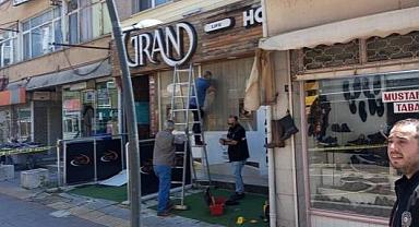 Motosikletle gelip otele kurşun yağdırdılar!