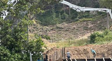 Ayvalık'taki otel inşaatı için onlarca ağaç kesildi!