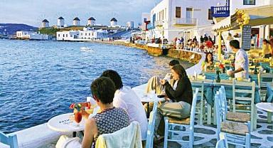 Yunan turizmciler: ''Türk turistleri kazıklarsak bir daha gelmezler, bu bilinçle davranıyoruz''
