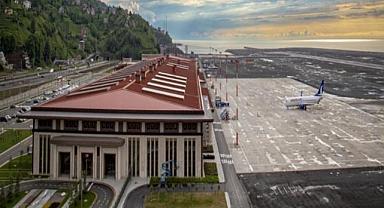 Rize-Artvin Havalimanı'nda yıldırım faciası! Pist görevlisi hastaneye kaldırıldı