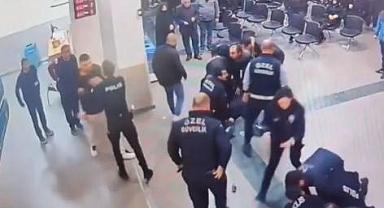 17 yaşındaki kızla otele girerken yakalandı! Adam toplayıp polise saldırdı
